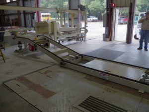 Bale Lift Conveyor